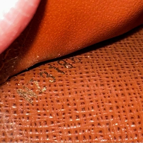 Louis Vuitton Monogram Leather Long Zippy Wallet - Picture 7 of 15